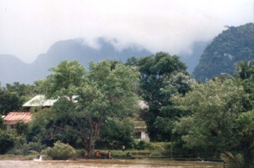 medium_vangvieng10.jpg